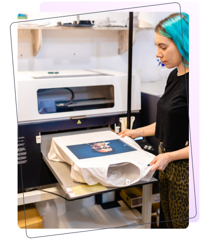 QR कोड टी-शर्टसाठी योग्य प्रिंटिंग पद्धत निवडणे