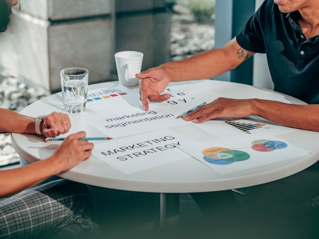 FAQ: Growth Marketing vs Traditional Marketing