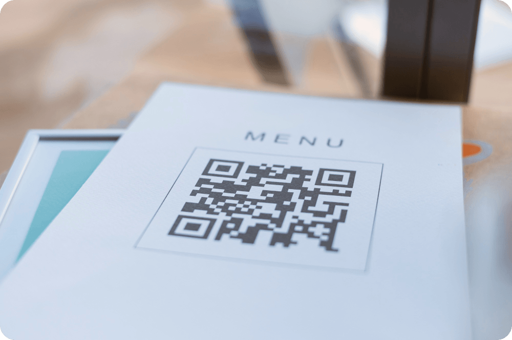 Menu mã QR giúp giảm chi phí vận hành.