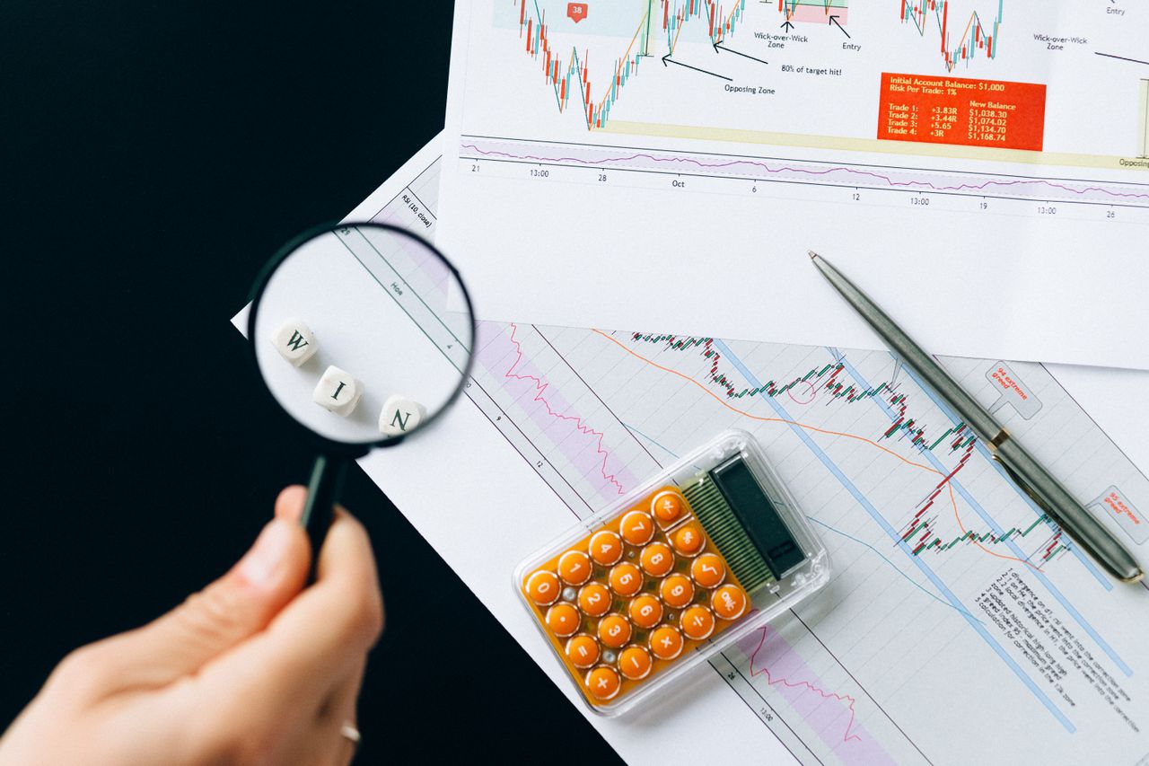 Stocks vs Real Estate