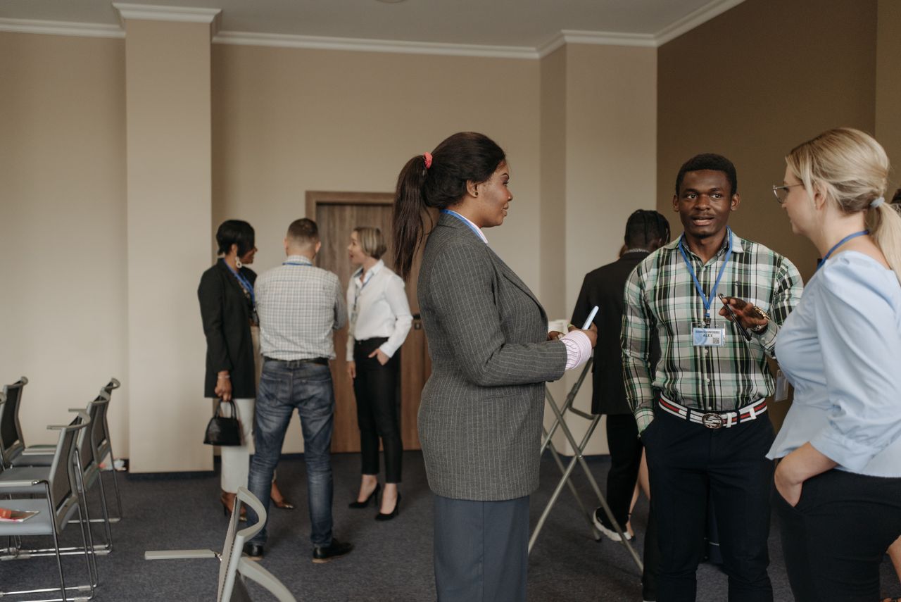 Networking Tips for Job Seekers: Build Connections That Open Career Doors