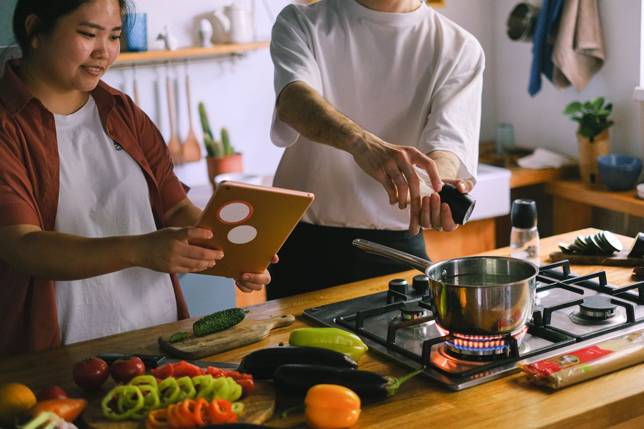 How to Cook Healthy Meals Without Complicated Recipes