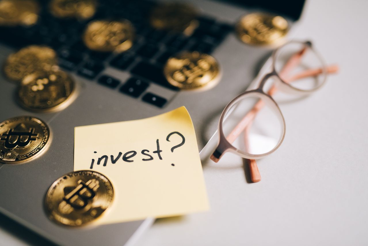 Saving vs Investing: What Should Come First?
