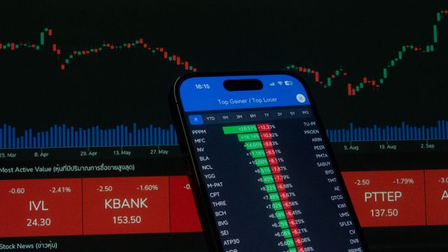 Long-Term Investing vs Short-Term Trading
